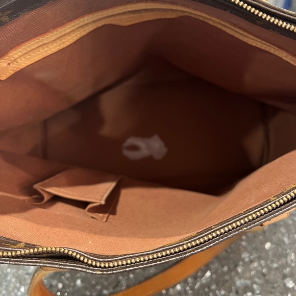 100% Authentic Louis Vuitton Piano Bag! - Picture 2 of 8